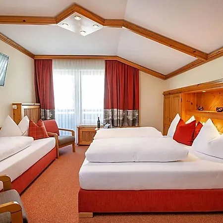 Garni Haus Tyrol Ξενοδοχείο 3*
